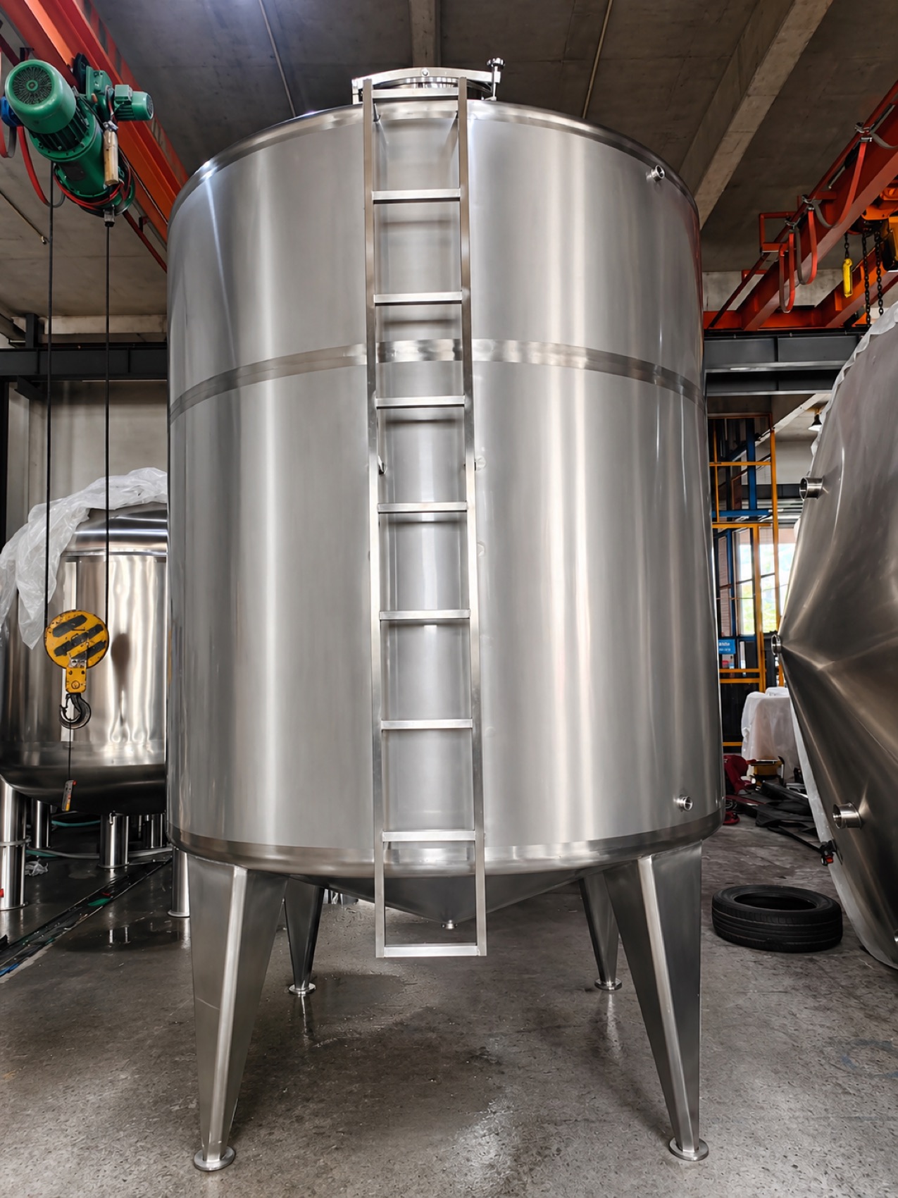 Food-Grade Storage Tank / 食品级储水箱